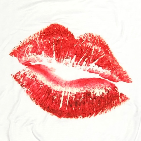 NWOT Lips Graphic Tee White T Shirt XL more like L - Picture 6 of 8